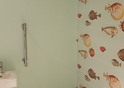 green fish bathroom wallpaper
