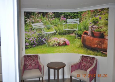 garden wallpaper alcove